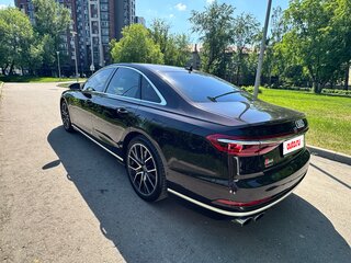 2021 Audi S8 IV (D5), коричневый, 10500000 рублей, вид 3