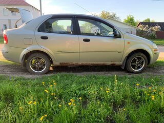 2004 Chevrolet Aveo I, серый, 125000 рублей, вид 2
