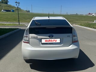 2010 Toyota Prius III (XW30), белый, 1260000 рублей, вид 5