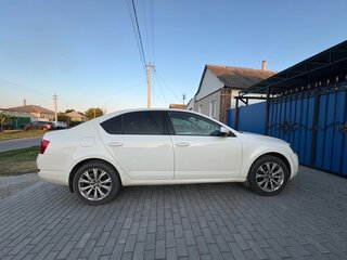 2014 Skoda Octavia III (A7), белый, 785000 рублей, вид 3