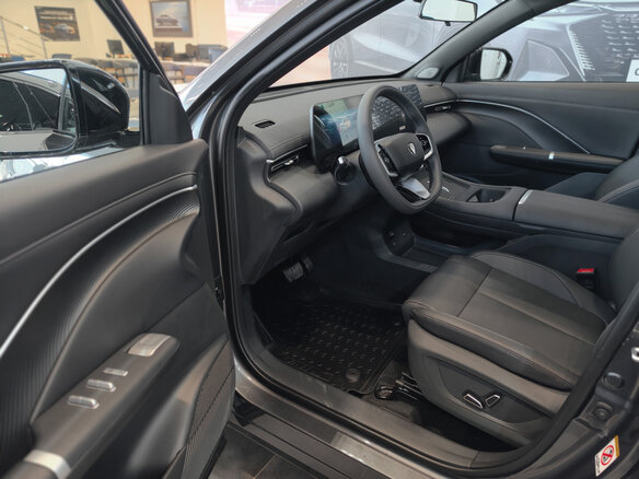 2026 Changan UNI-S I Рестайлинг, серый, 2949900 рублей - вид 6