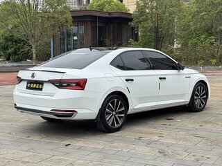 2025 Skoda Superb III Рестайлинг, чёрный, 6901274 рублей, вид 3