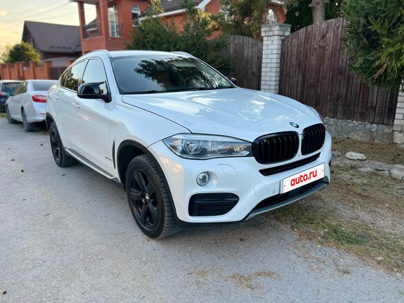 2015 BMW X6 35i II (F16), белый