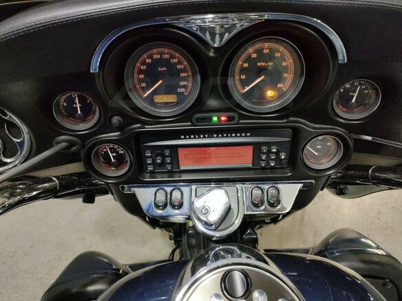 2009 Harley-Davidson Electra Glide, синий, 920000 рублей - вид 5