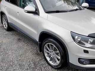 2011 Volkswagen Tiguan I Рестайлинг, серебристый, 1050000 рублей, вид 4