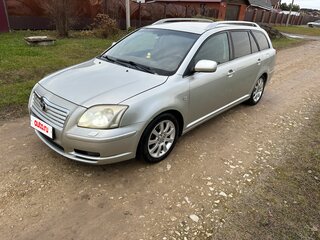 2005 Toyota Avensis II, серебристый, 600000 рублей, вид 1