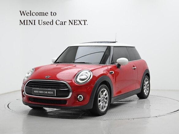 2023 Mini Hatch Cooper III (F55/F56) Рестайлинг 2, красный