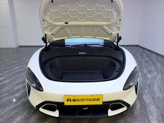 2026 Xiaomi SU7 I Рестайлинг, белый, 6250000 рублей, вид 4