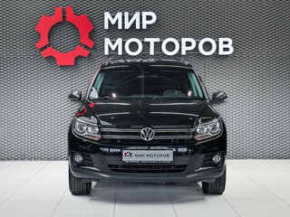2016 Volkswagen Tiguan I Рестайлинг, чёрный, 1530000 рублей, вид 2