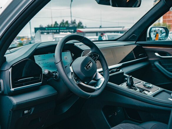 2026 Geely Monjaro I, белый, 4599990 рублей - вид 7