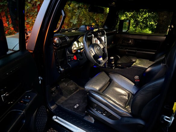 2009 Toyota FJ Cruiser, чёрный, 4000000 рублей - вид 12