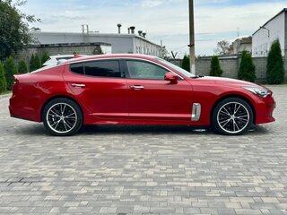 2019 Kia Stinger I, красный, 1890000 рублей, вид 5