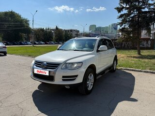 2008 Volkswagen Touareg I Рестайлинг, белый, 1700000 рублей, вид 2