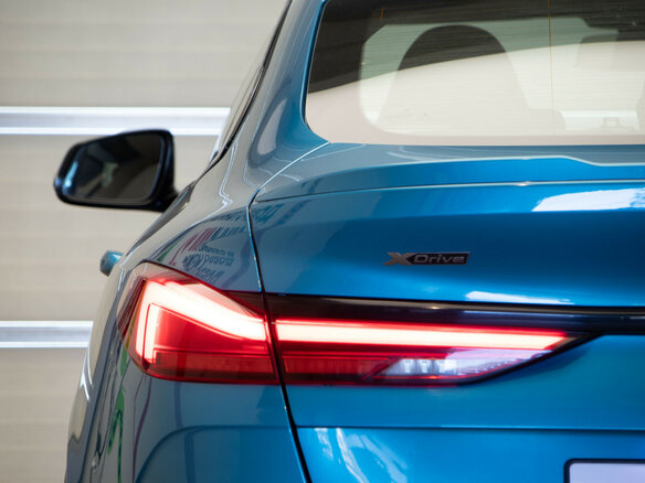 2021 BMW 2 серии Gran Coupe M235i xDrive F44, синий, 3450000 рублей - вид 39
