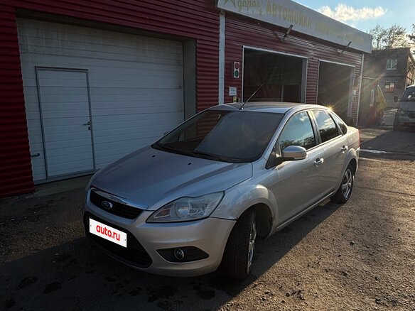 2008 Ford Focus II Рестайлинг, серебристый, 700000 рублей - вид 3