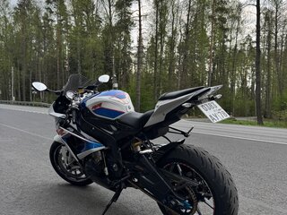 2017 BMW S 1000 RR, белый, 1399999 рублей, вид 4