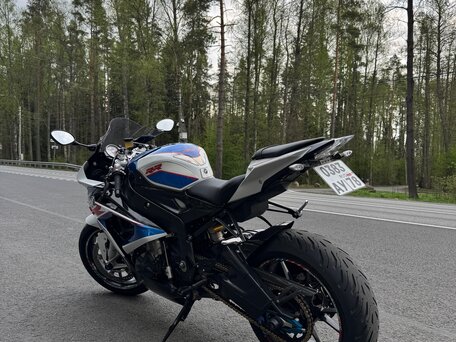2017 BMW S 1000 RR, белый, 1399999 рублей, вид 4