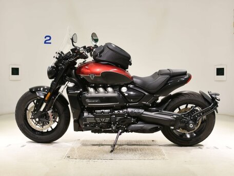 2025 Triumph Rocket III, красный, 2425000 рублей, вид 4