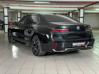 2023 BMW 7 серии 740d xDrive VII (G70), чёрный, 16600000 рублей, вид 4