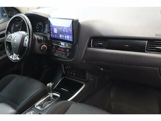 2020 Mitsubishi Outlander III Рестайлинг 3, серый, 1916000 рублей, вид 5