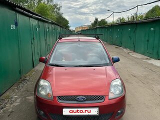 2006 Ford Fiesta Mk5, красный, 300000 рублей, вид 2