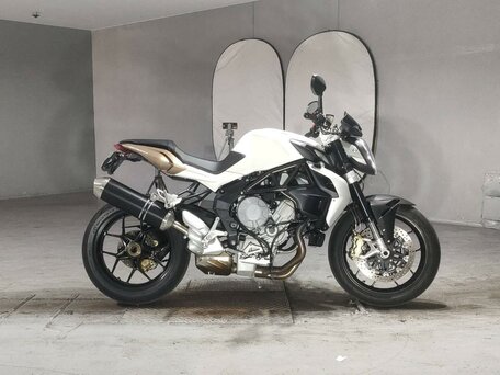 2013 MV Agusta Brutale 675, белый, 529000 рублей, вид 2