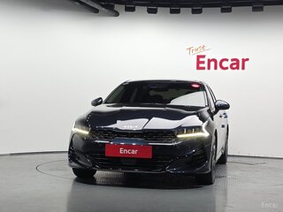 2023 Kia K5 III, чёрный, 2700000 рублей, вид 3