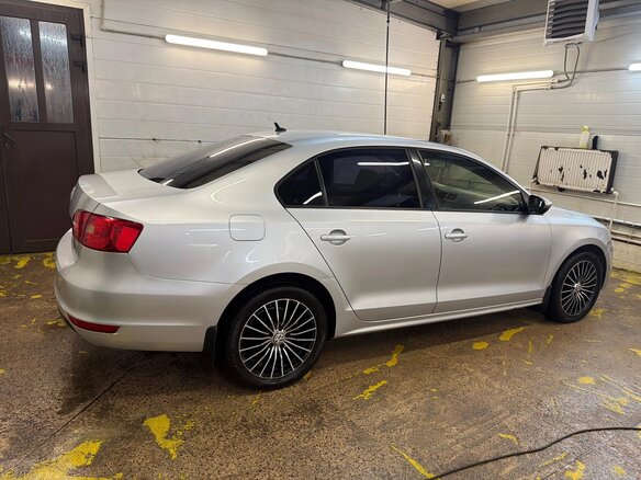 2013 Volkswagen Jetta VI, серебристый, 880000 рублей - вид 15