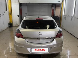 2010 Opel Astra GTC H Рестайлинг, серебристый, 590000 рублей, вид 2