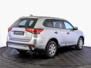 2019 Mitsubishi Outlander III Рестайлинг 3, серебристый, 2050000 рублей, вид 5