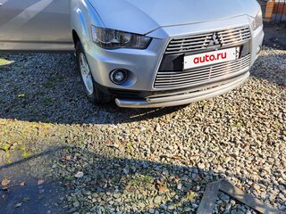2011 Mitsubishi Outlander II Рестайлинг, серебристый, 1100000 рублей, вид 4
