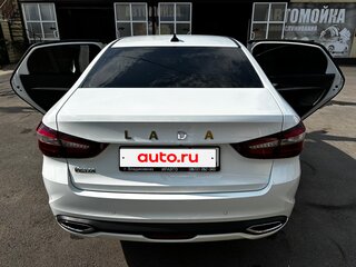 2024 Lada (ВАЗ) Vesta I Рестайлинг (NG), белый, 1315000 рублей, вид 3