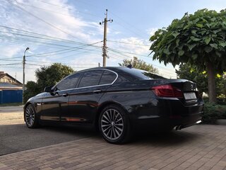 2010 BMW 5 серии 525d VI (F10/F11/F07), чёрный, 1850888 рублей, вид 5