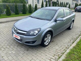 2010 Opel Astra H Рестайлинг, серебристый, 599999 рублей, вид 1