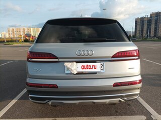 2023 Audi Q7 45 TFSI II (4M) Рестайлинг, серебристый, 3799000 рублей, вид 5