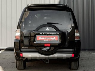 2013 Mitsubishi Pajero IV Рестайлинг 1, чёрный, 2600000 рублей, вид 5