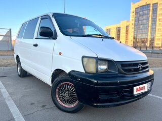 2002 Toyota Town Ace III, белый, 380000 рублей, вид 2
