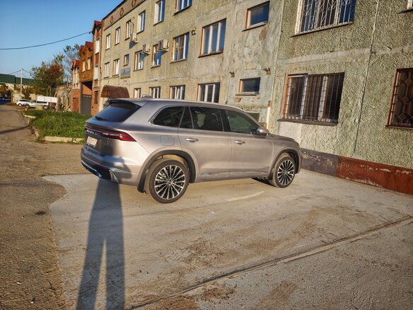 2025 Geely Monjaro (Xingyue L) I Рестайлинг (China Market), серебристый - вид 5