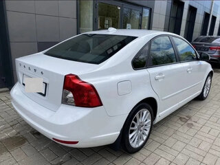 2011 Volvo S40 II Рестайлинг, белый, 730000 рублей, вид 4