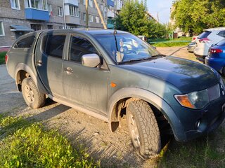 2008 Mitsubishi L200 IV, зелёный, 900000 рублей, вид 3