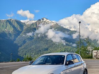 2015 BMW 1 серии 118i II (F20/F21) Рестайлинг, белый, 1429999 рублей, вид 1
