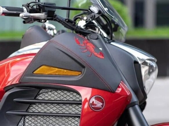 2016 Honda Valkyrie 1800, красный, 1750000 рублей - вид 10
