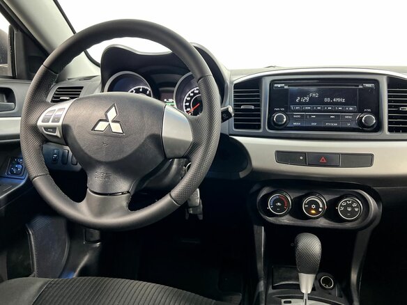 2013 Mitsubishi Lancer X Рестайлинг, белый, 960000 рублей - вид 14