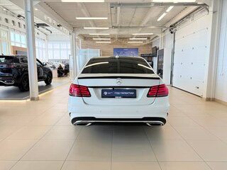 2013 Mercedes-Benz E-Класс 200 IV (W212, S212, C207) Рестайлинг, белый, 2399900 рублей, вид 5
