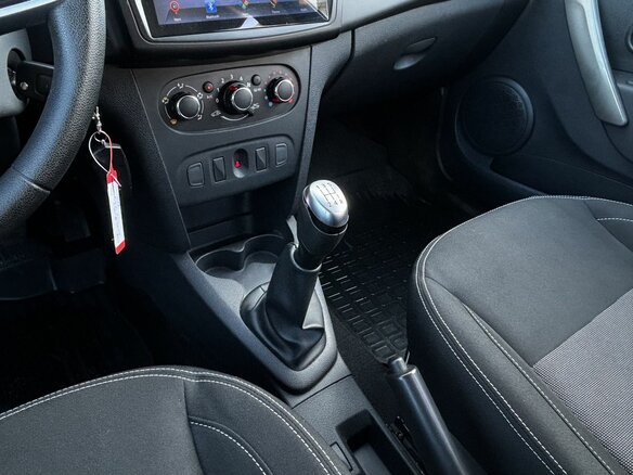 2022 Renault Logan Stepway II Рестайлинг, серый, 1380000 рублей - вид 12