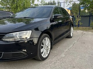 2013 Volkswagen Jetta VI, чёрный, 800000 рублей, вид 1