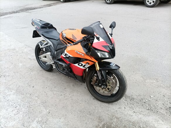 2012 Honda CBR 600RR, красный, 735000 рублей - вид 3
