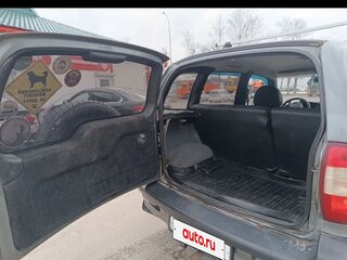 2004 Chevrolet Niva I, серый, 230000 рублей, вид 2