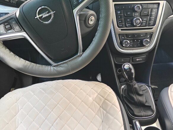 2013 Opel Mokka I, коричневый - вид 10
