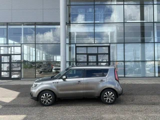 2018 Kia Soul II Рестайлинг, серебристый, 1095000 рублей, вид 4